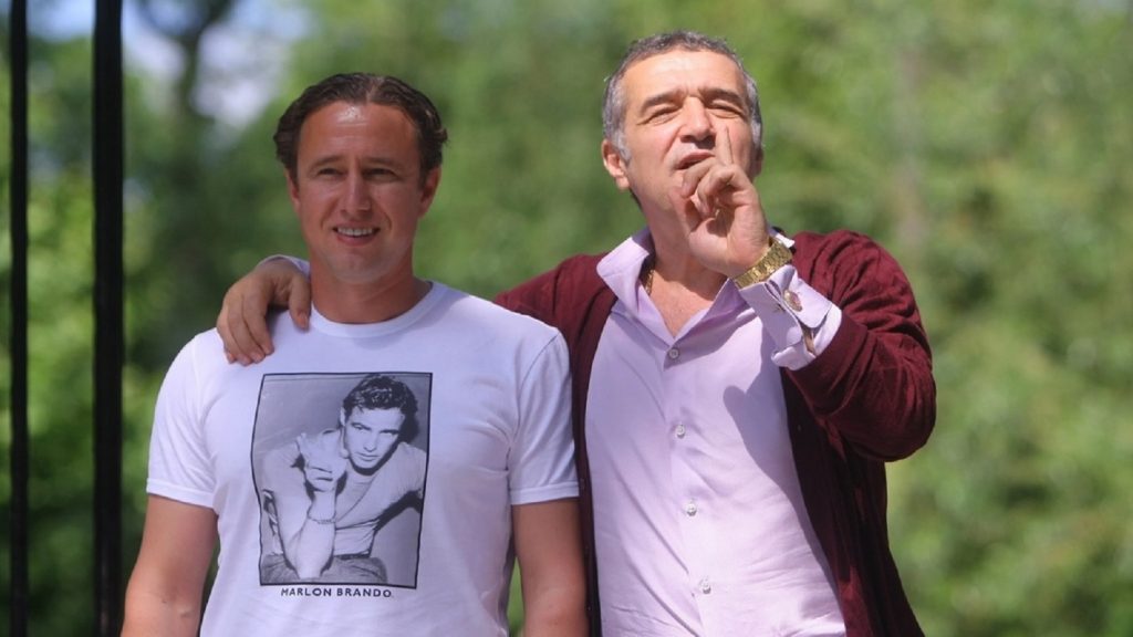 Gigi Becali se teme de Laurențiu Reghecampf. „Craiova nu se apără, joacă fotbal”. Ce jucător de națională vrea să transfere echipa patronată de Mihai Rotaru