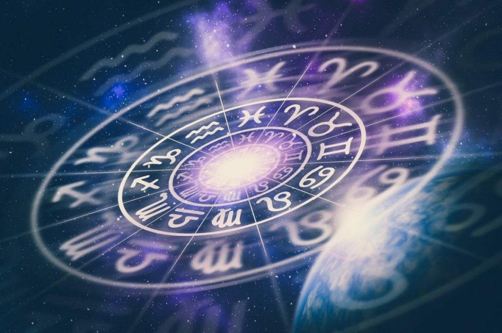 Horoscop miercuri, 6 ianuarie. Săgetătorii au parte de oportunități de neratat