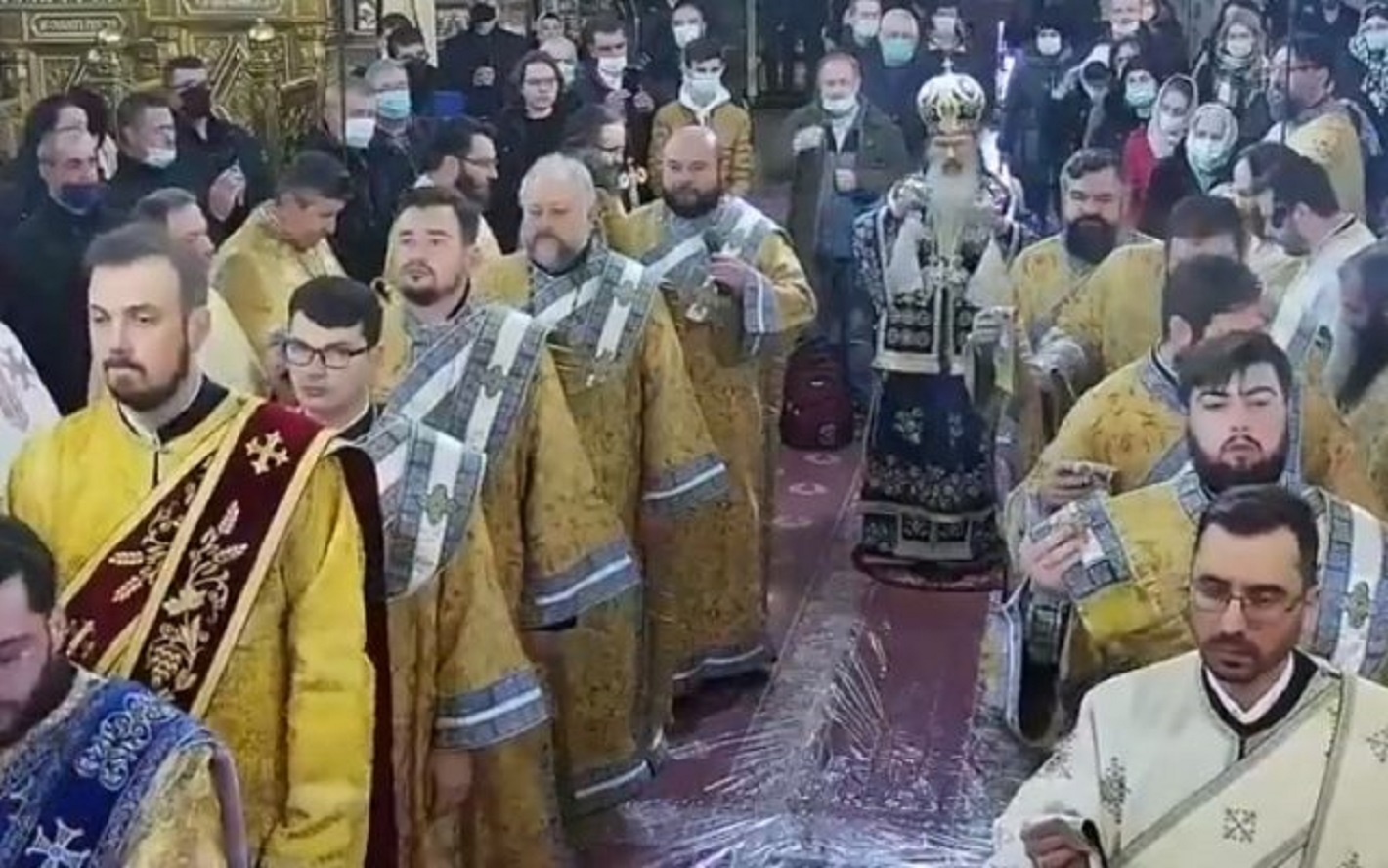 IPS Teodosie a sfidat din nou regulile, la slujba de Boboteaza
