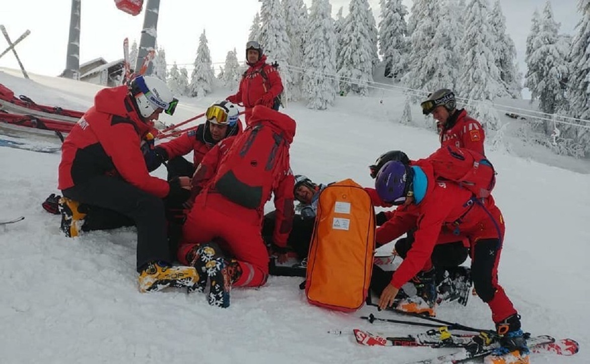 Partii inchise din cauza pericolului de avalansa