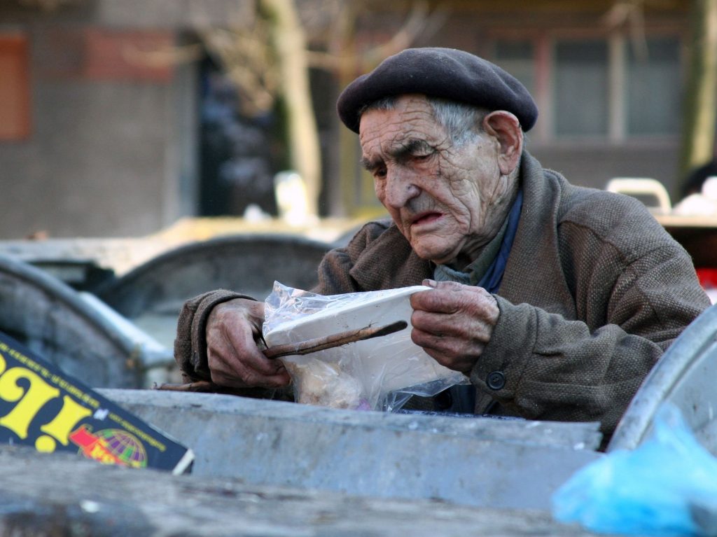 Potrivit Ralucăi Turcan, pentru ca sistemul de pensii să fie unul ”sănătos și sustenabil” pensionarii ar trebui să reintre în câmpul muncii