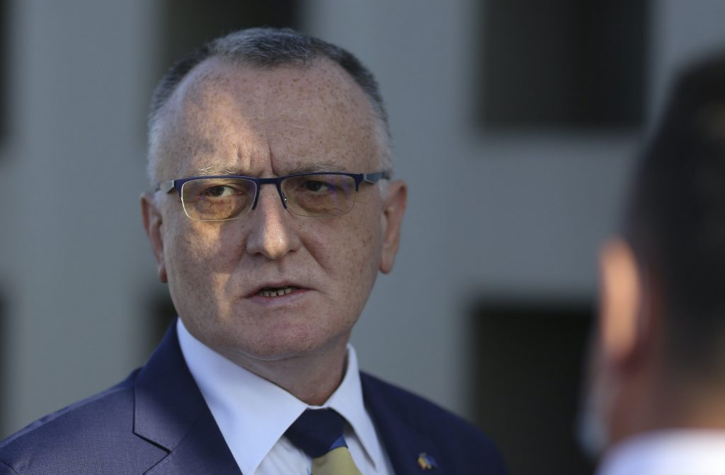 Sorin Cîmpeanu a anunțat schimbări care îi privesc pe profesori odată cu redeschiderea şcolilor