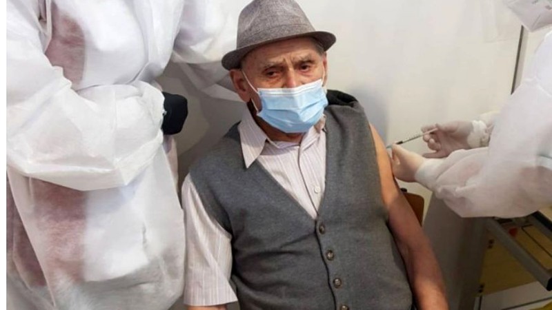 REPORTAJ. Sunt obligați sau nu medicii de familie să îi înscrie pe pacienți în programul de vaccinare? Ce se întâmplă dacă un medic refuză