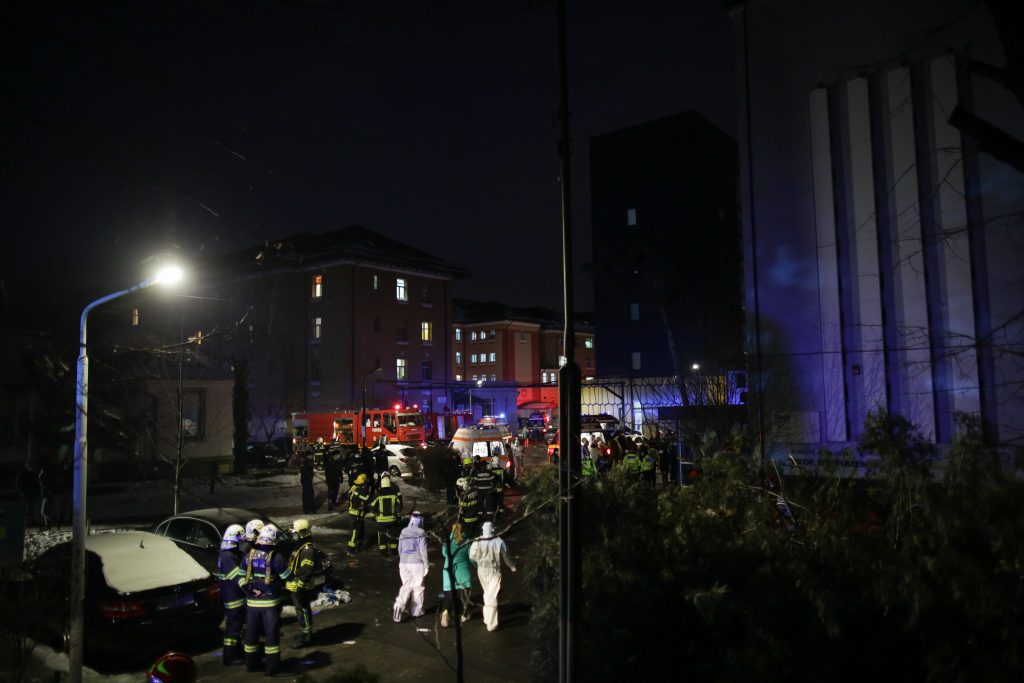 Video. Primele imagini de la izbucnirea incendiului de la Matei Balş. „A fost o explozie, ca un flash”