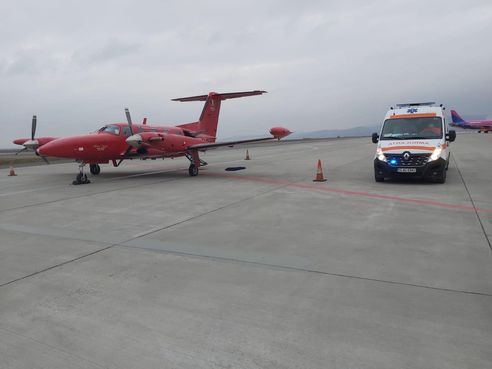 De ce a fost un pacient cu arsuri grave întors de la aeroport