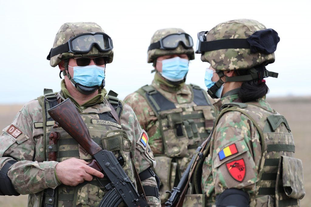 Constanța: Acțiune de pregătire a militarilor la Midia. S-a tras de zor cu lansatoarele multiple de rachete LAROM VIDEO