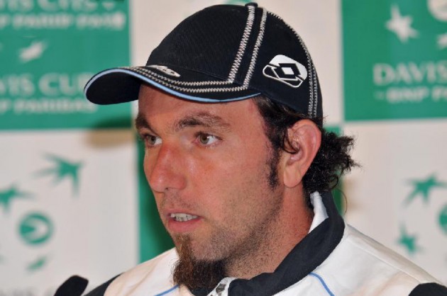 Adrian Cruciat a încercat să vină cu câteva sfaturi din tribună pentru jucătoarea de tenis