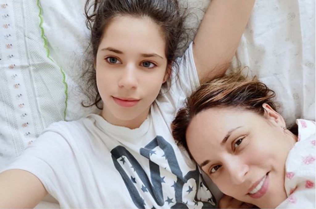 Andreea Marin, convinsă de Violeta să nu renunţe la prima casă a vedetei. Ce i-a spus fiica prezentatoarei