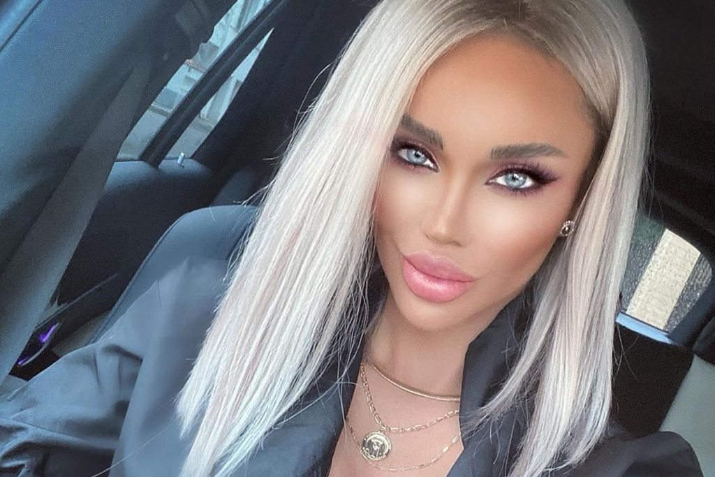 Craiova: Bianca Drăgușanu, audiată azi la DIICOT, în dosarul în care Bodi este acuzat de trafic de proxenetism. Ce s-a întâmplat acolo VIDEO