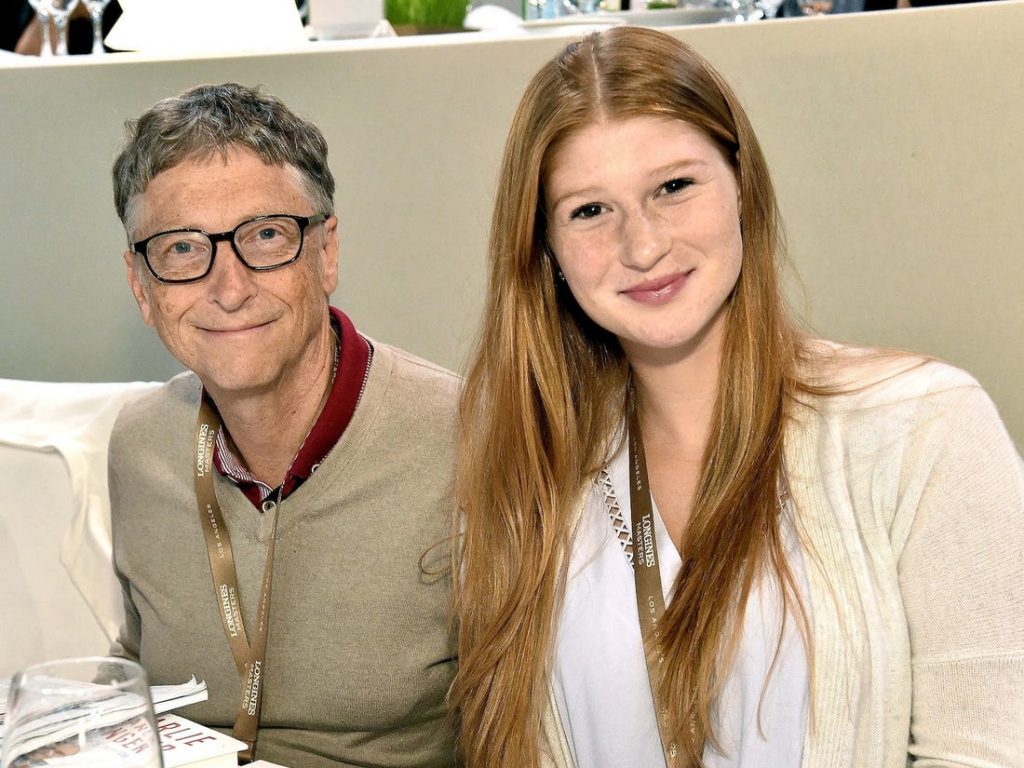 Fiica lui Bill Gates s-a vaccinat anti-covid-19. Ce a spus Jennifer despre injecţie. „Măcar de ar fi avut atâta putere”