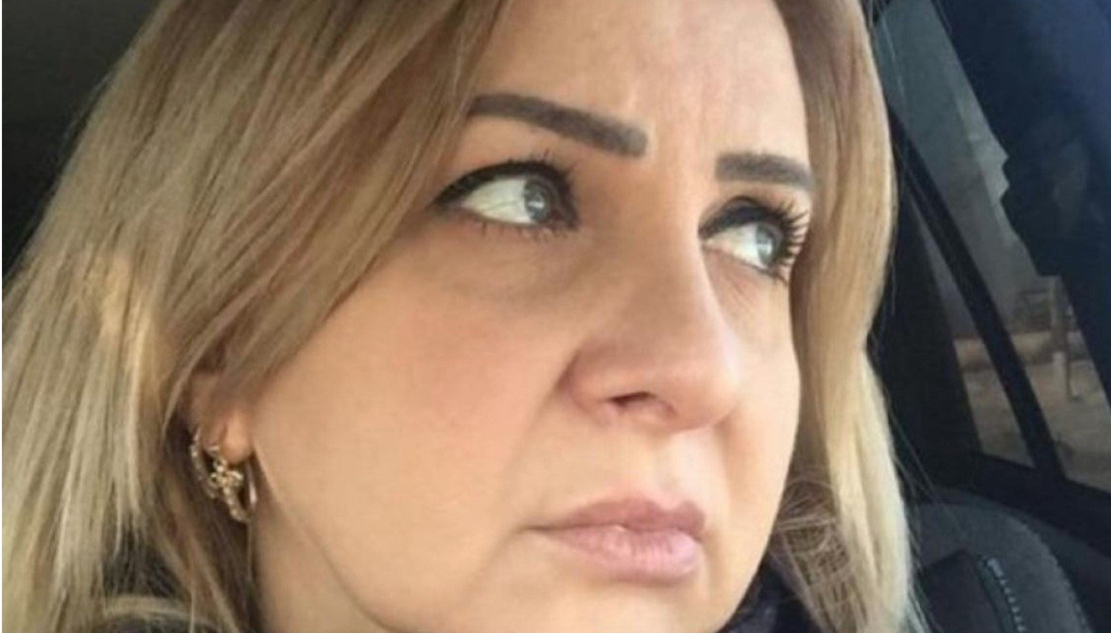 O cantareata celebra vinde aproape tot si pleaca din tara