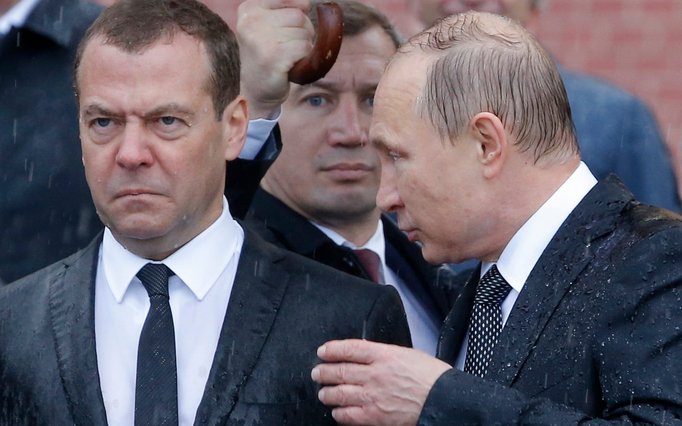 Dmitri Medvedev, dezvăluire îngrijorătoare. Fostul preşedinte a anunţat că  Rusia e pregătită să se deconecteze de la internetul global - IMPACT