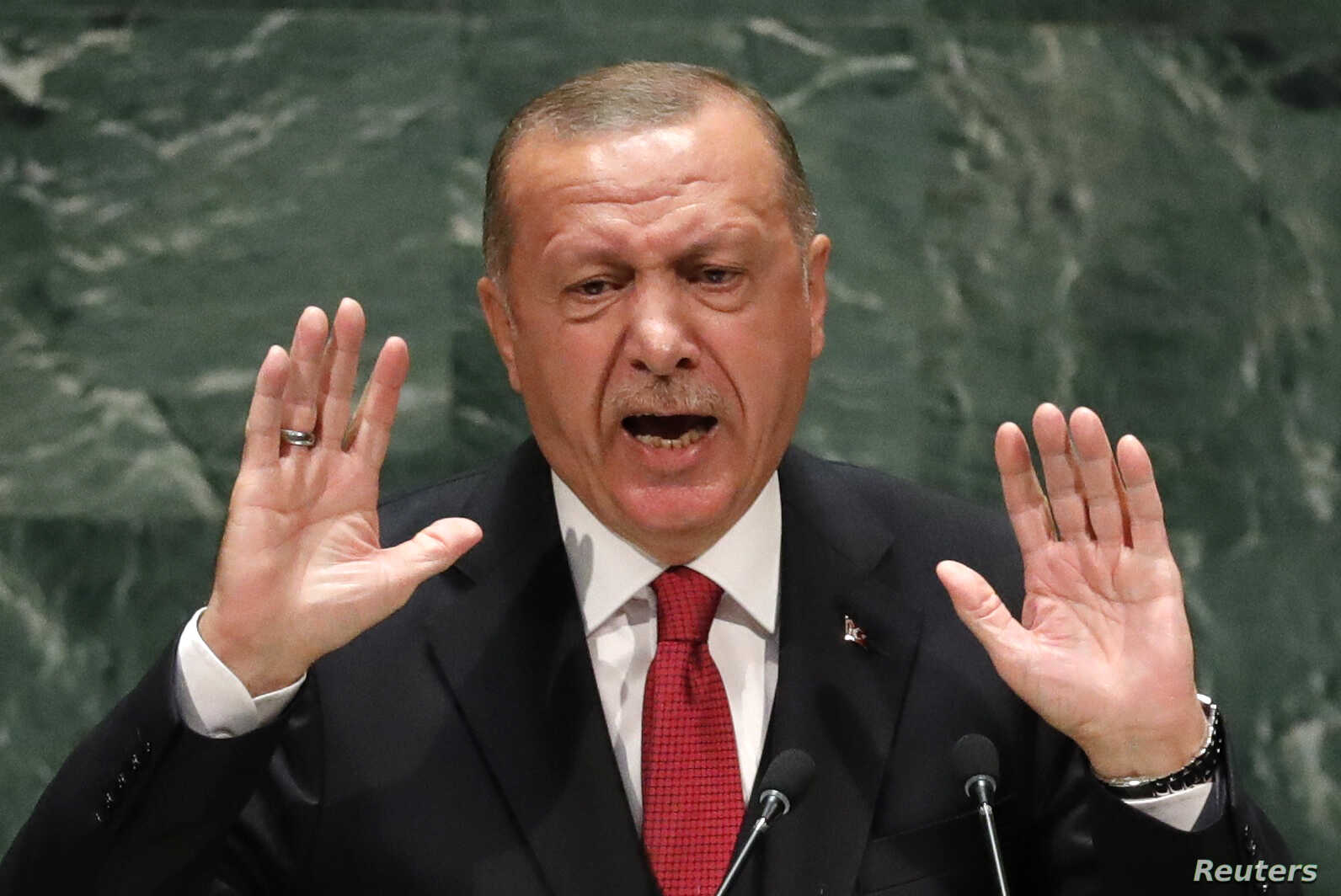 The United States has officially accused Erdogan of plotting to overthrow him.  The Americans’ response was immediate