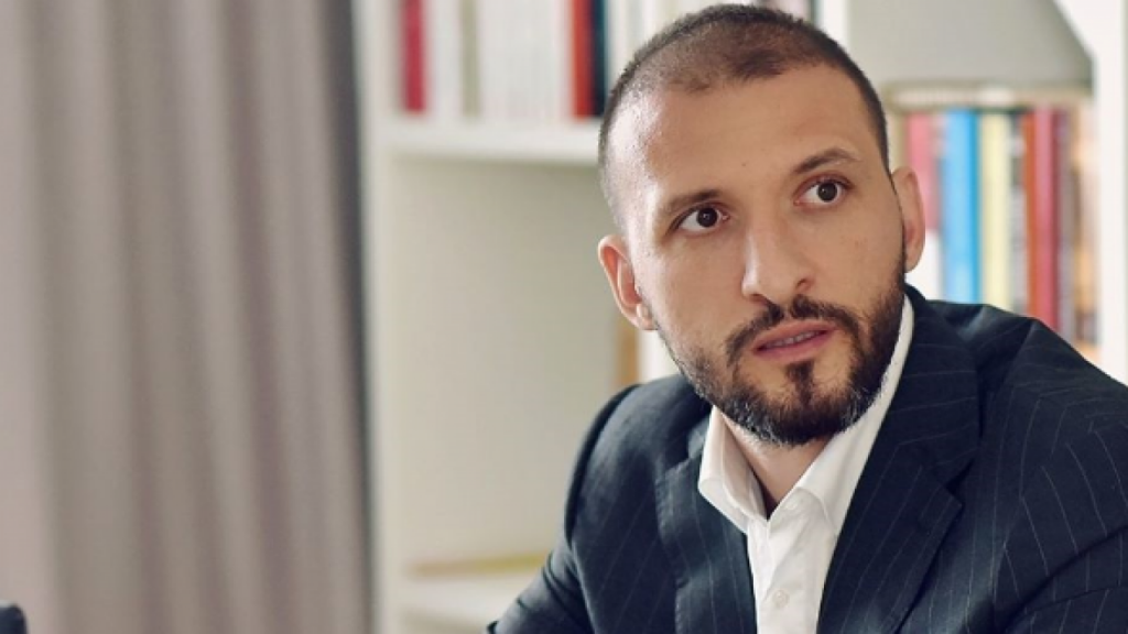 Drama lui Ștefan Mandachi. Nu s-a putut ascunde nici măcar în fața camerelor de filmat: ”Nu e zi să nu vorbesc despre ea!”