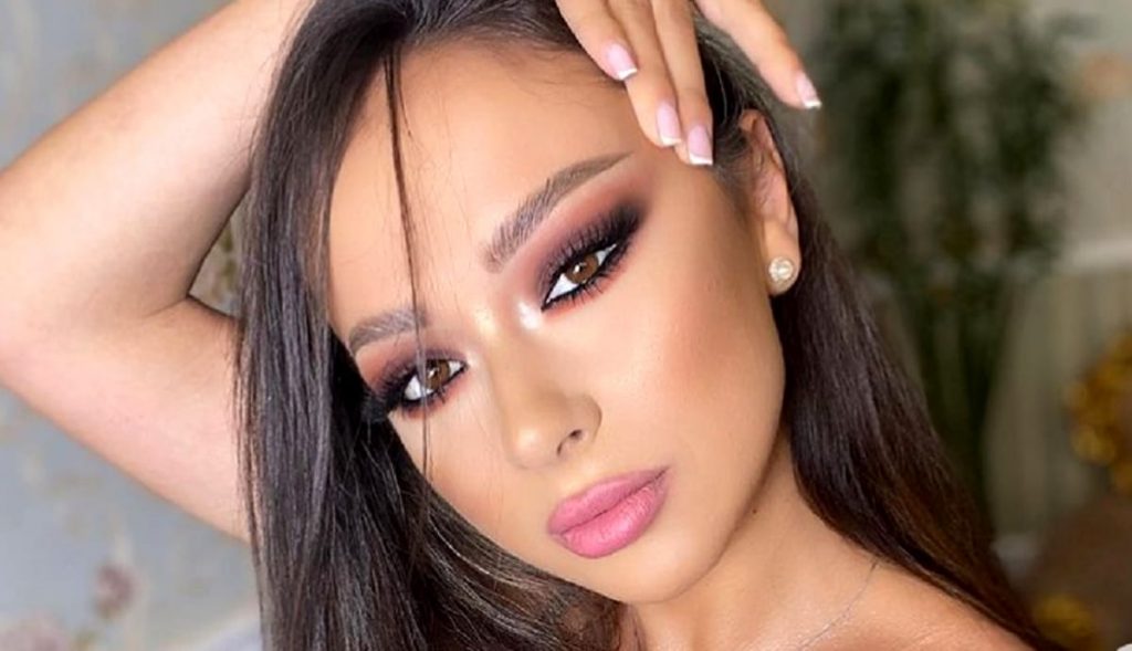 Pe banii cui a fost Vlăduța Lupău în vacanța de lux din Maldive. Mesajul care l-a dat de gol pe bărbat