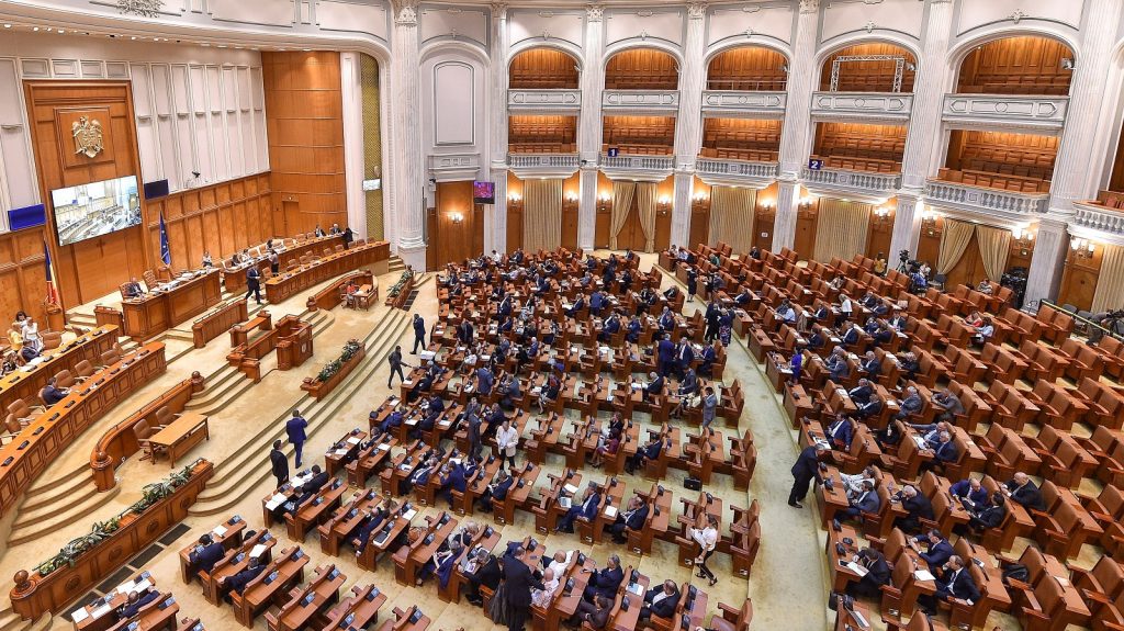 Jigniri fără precedent la cel mai înalt nivel politic. Ce s-a întâmplat marți în Parlament