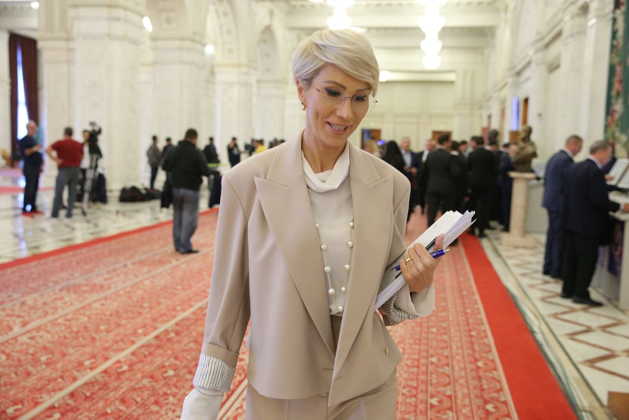 Ce spune Raluca Turcan, Ministrul Muncii, despre pensiile românilor