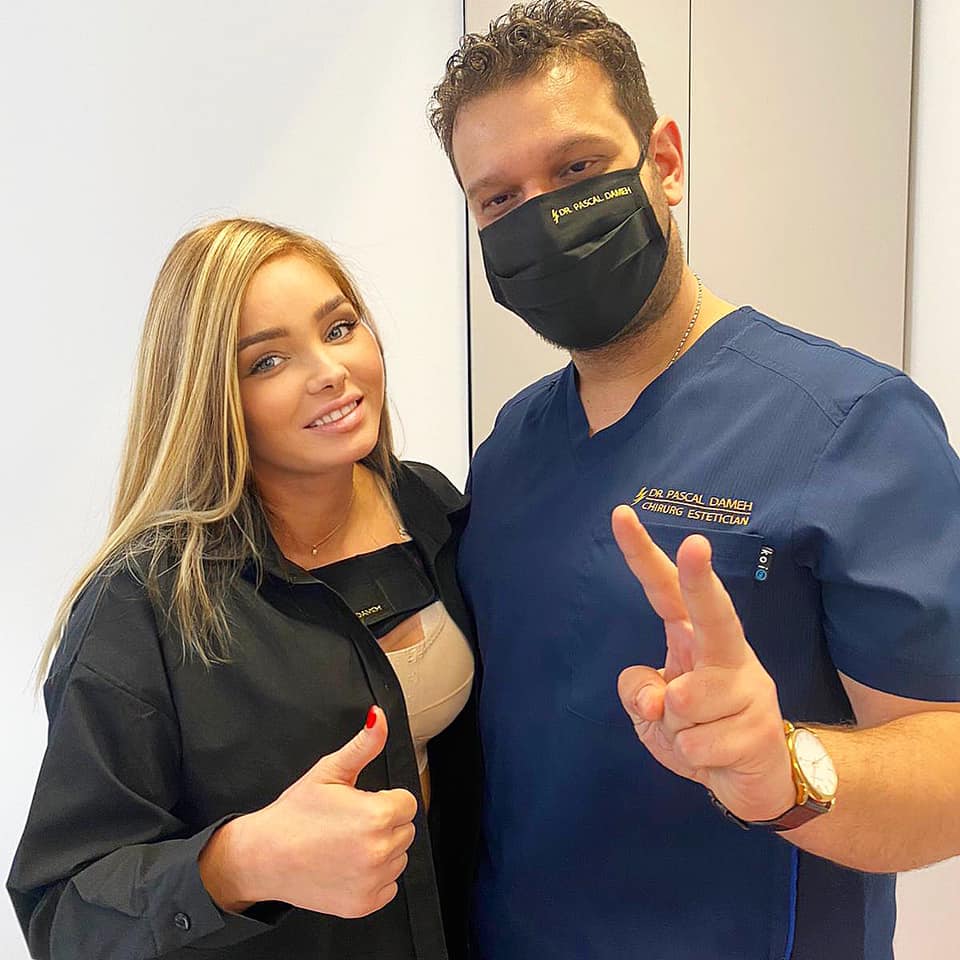 Maria Constantin, alături de medicul său estetician
