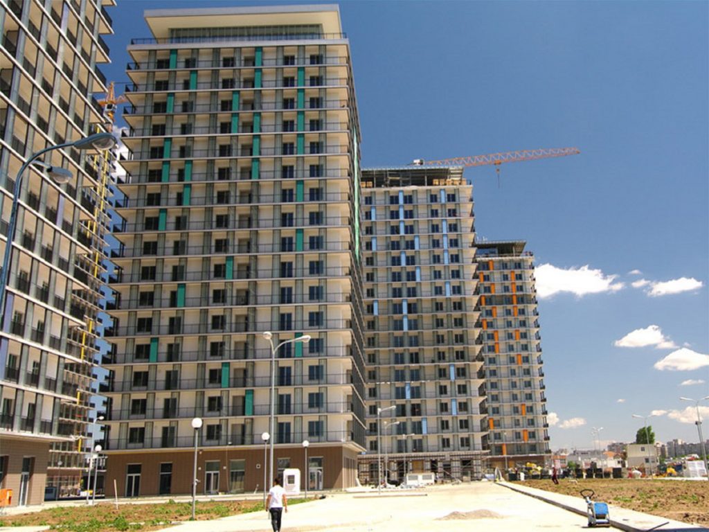 Românii care stau la bloc, vizați de noua lege. Ce trebuie neapărat să aibă acum apartamentele