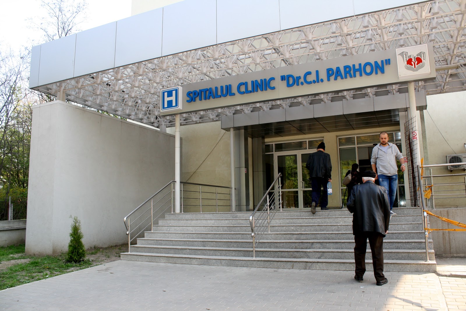 Dincolo de covid, mai au loc si minuni in spitale. Doua transplanturi renale au fost realizate cu succes la Iasi