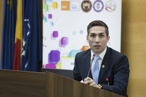 Valeriu Gheoghiță la rândul său a afirmat că atunci când numărul celor vaccinați va fi unul mare, românii vor putea renunța la mască