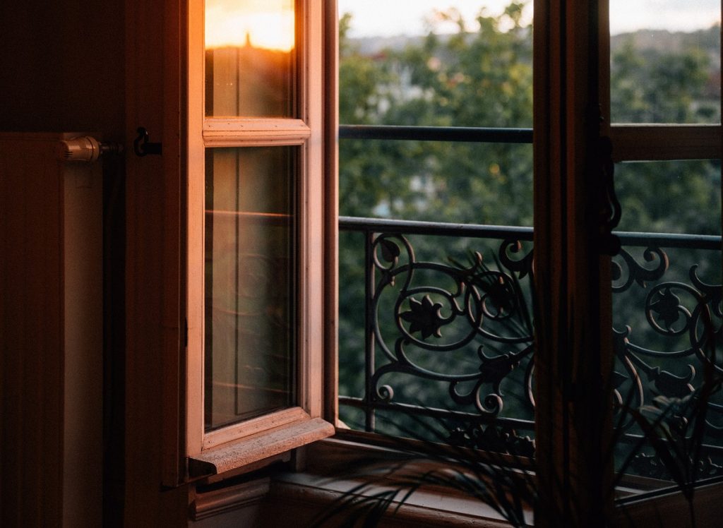 Vedeta din România care s-a baricadat în casă de teama covid-19. „Ne vom vaccina, însă nu acum” (Exclusiv)