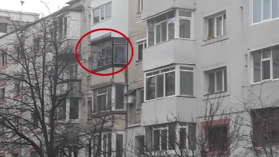 Poliţiştii din Oneşti, neglijență în cazul celor două crime. Cum au luat în derâdere operaţiunea de salvare: Aveau şi cheile de la apartament