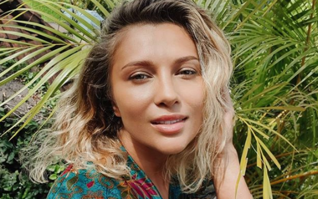 Lora, probleme mari financiare. Cum a rămas artista fără bani