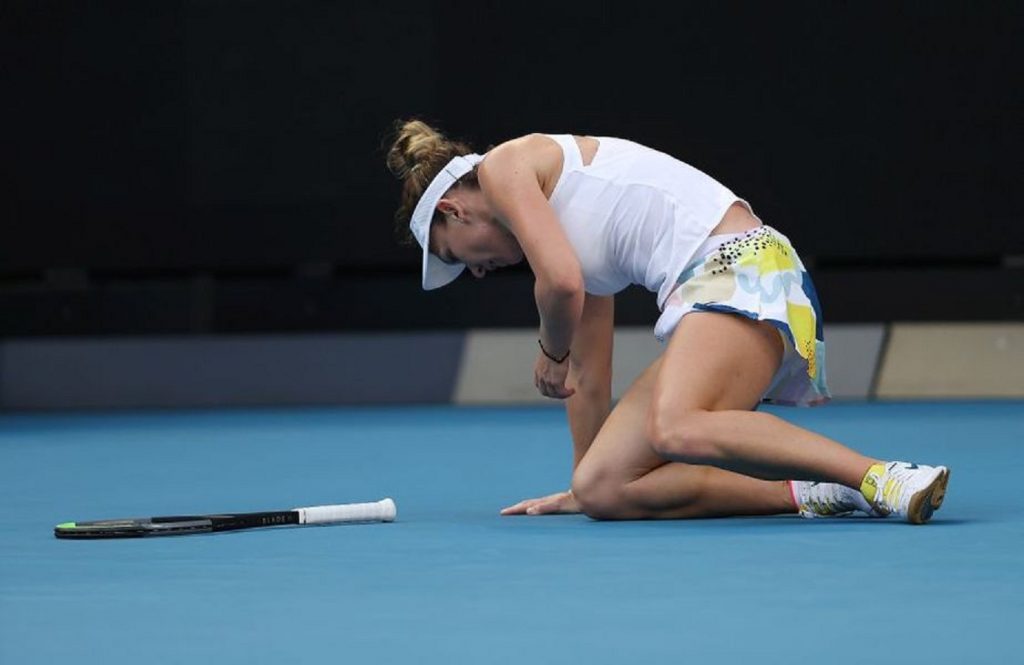 Simona Halep are probleme permanente cu spatele