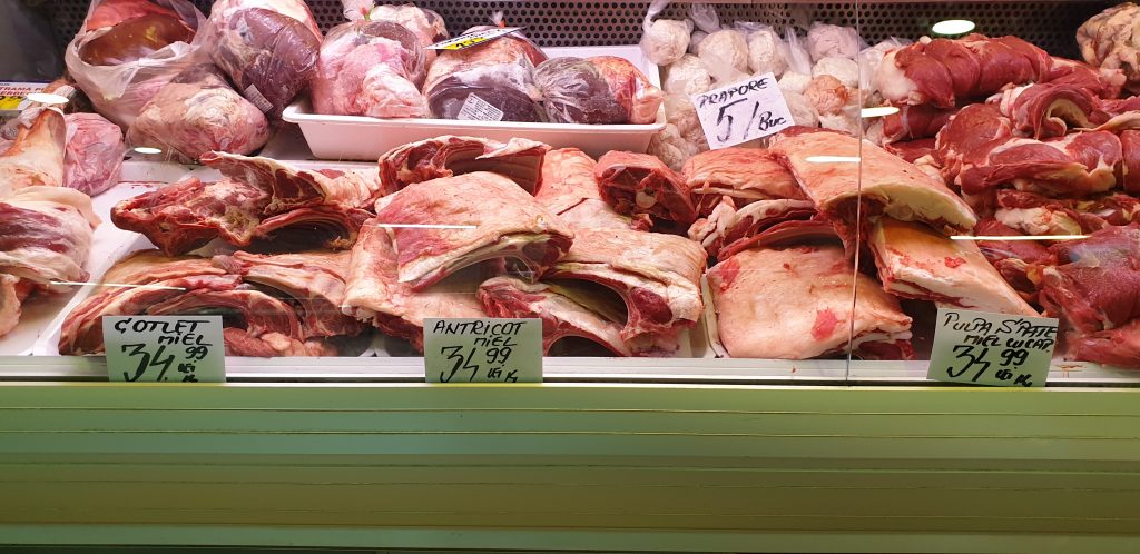 Explozie de prețuri înainte de Paște: „Nu le doresc celor care exagerează decât să rămână cu marfa nevândută”