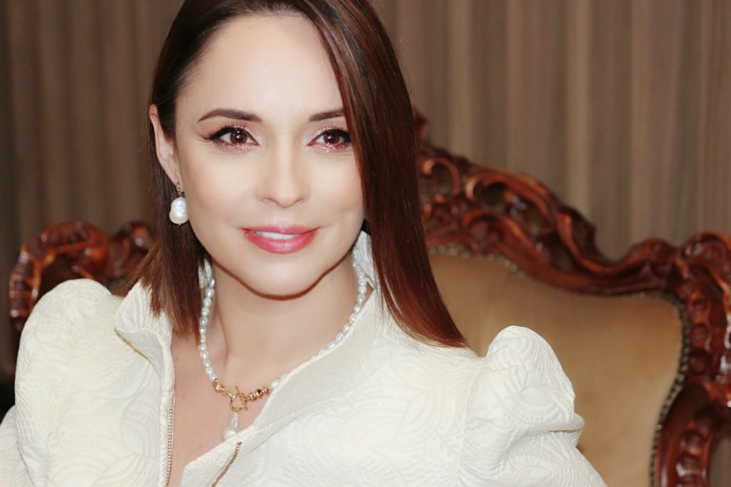 Cum arată Andreea Marin după schimbarea de look. Fanii sunt în delir: ”Ești minunată”