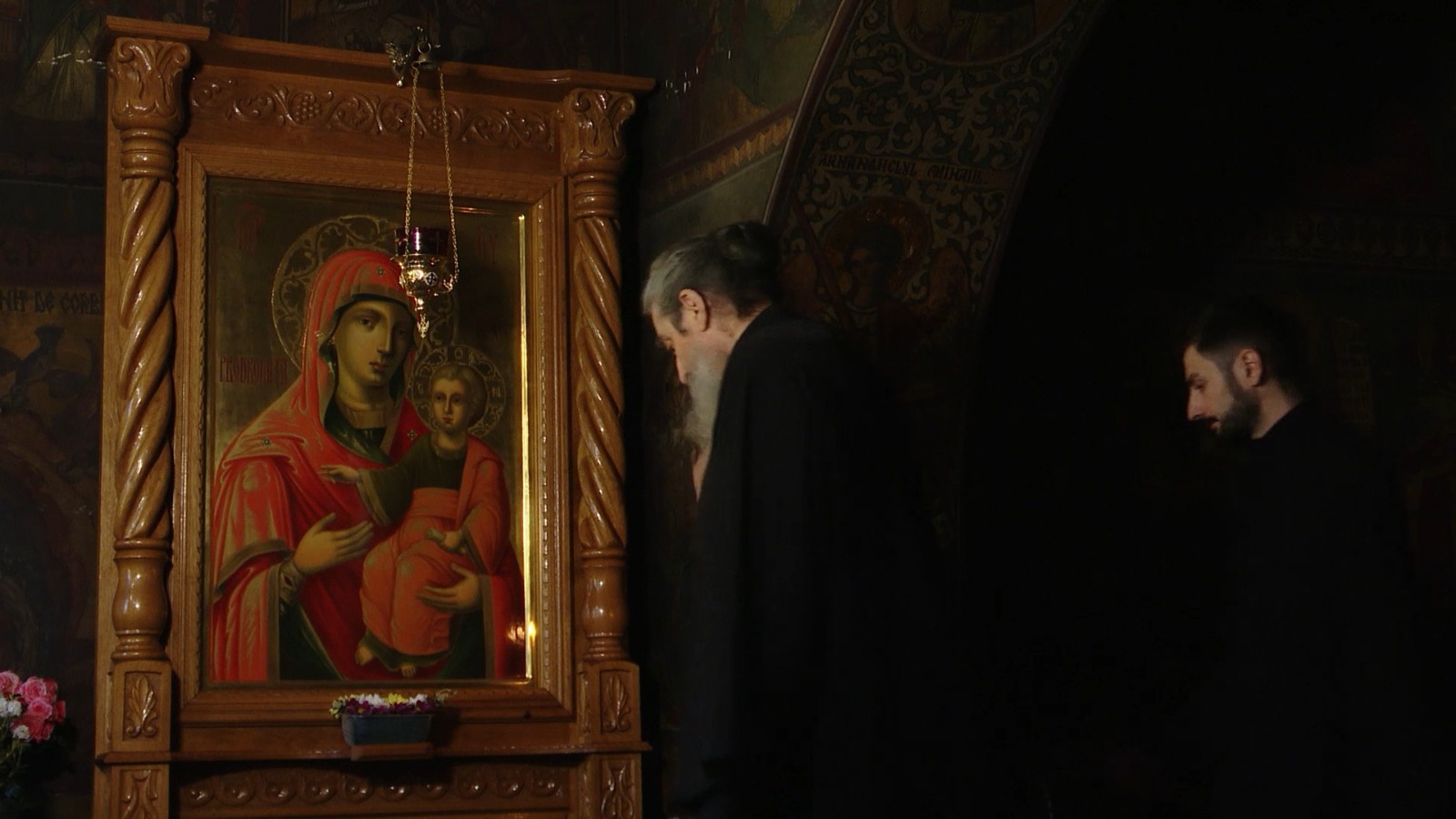 Icoanele facatoare de minuni aduna mii de credinciosi