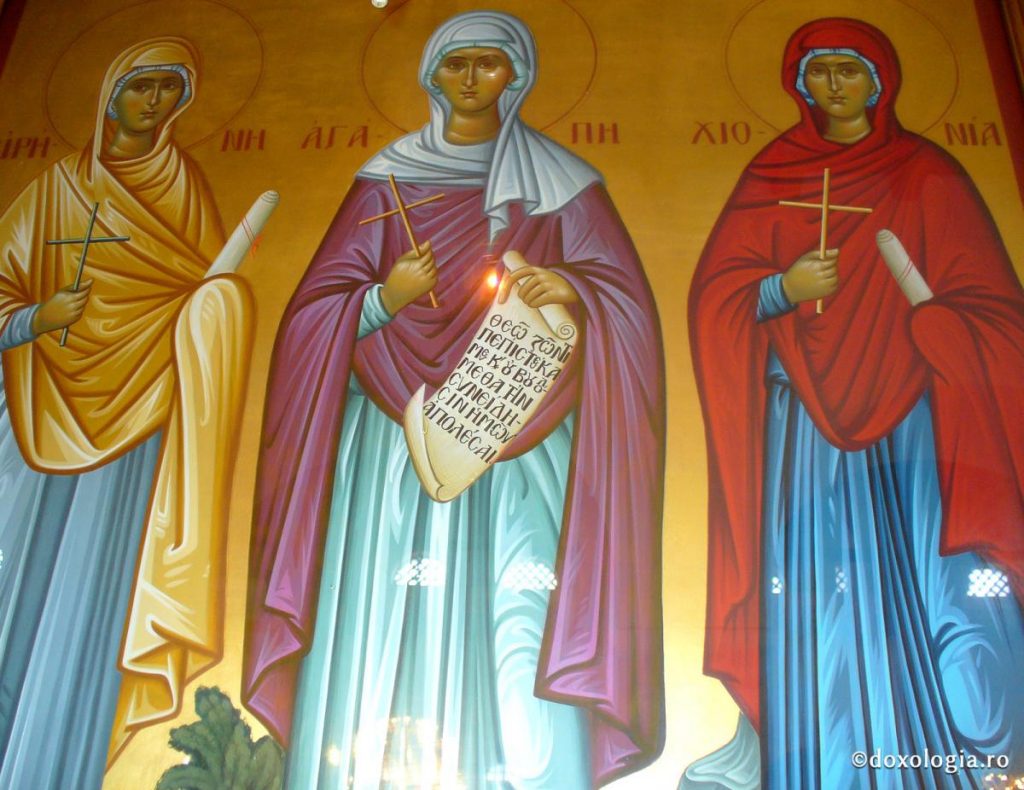 La 16 apilie sarbatorim Sfintele Muceniţe Agapi, Hionia si Irina
