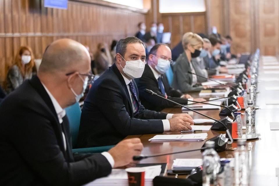 Alexandru Nazare, ministrul Finanțelor Publice foto - Facebook