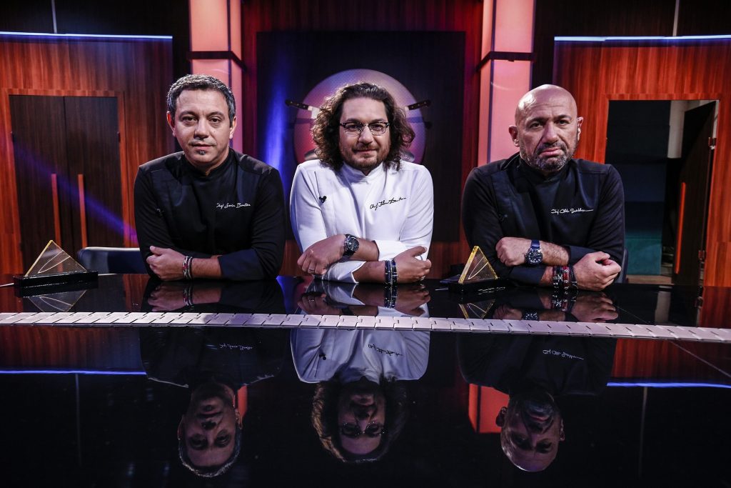 Modul secret prin care sunt plătiți chefii Bontea, Scărlătescu și Dumitrescu de Antena 1