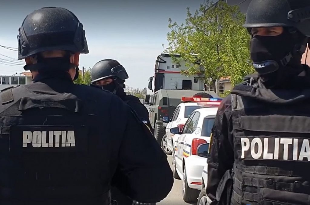 Nuntă întreruptă de polițiști într-o comună din Dolj. Ce amendă usturătoare a luat organizatorul petrecerii și ce s-a întâmplat cu invitații