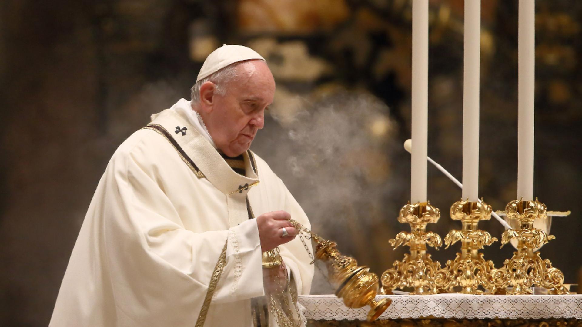 Papa Francisc, o nouă decizie controversată. Proces de consultare cu toți catolicii din lume