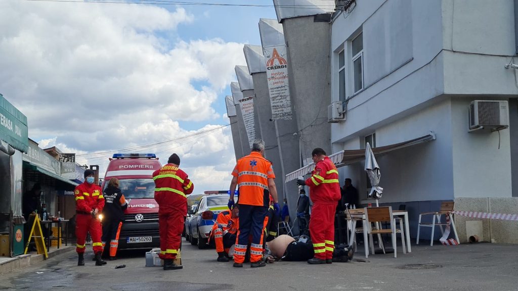 Scene halucinante în Pitești. Un bărbat în vârstă de 63 de ani a murit după intervenția brutală a polițiștilor