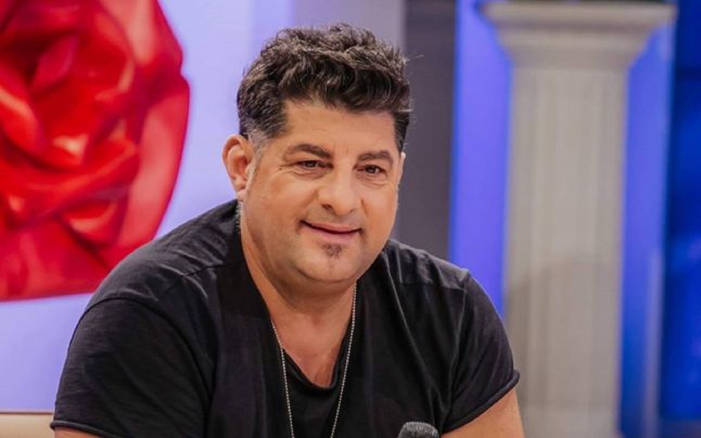 Un celebru artist roman se revolta si este gelos pe cainele lui Dorian Popa