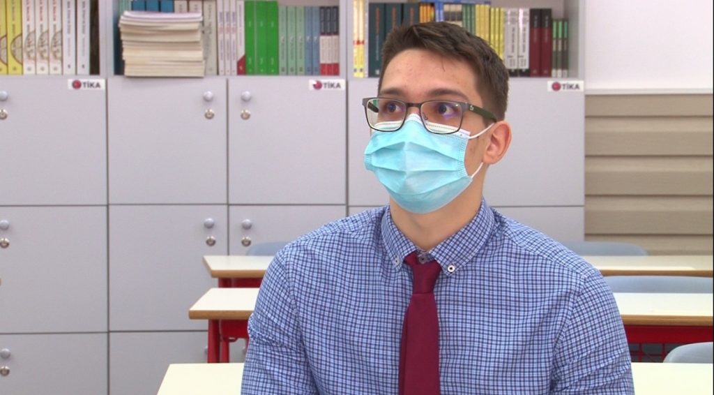 Un elev din Constanța, admis la Universitatea Harvard, cu o bursă integrală. Cine este tânărul care a impresionat pe toată lumea