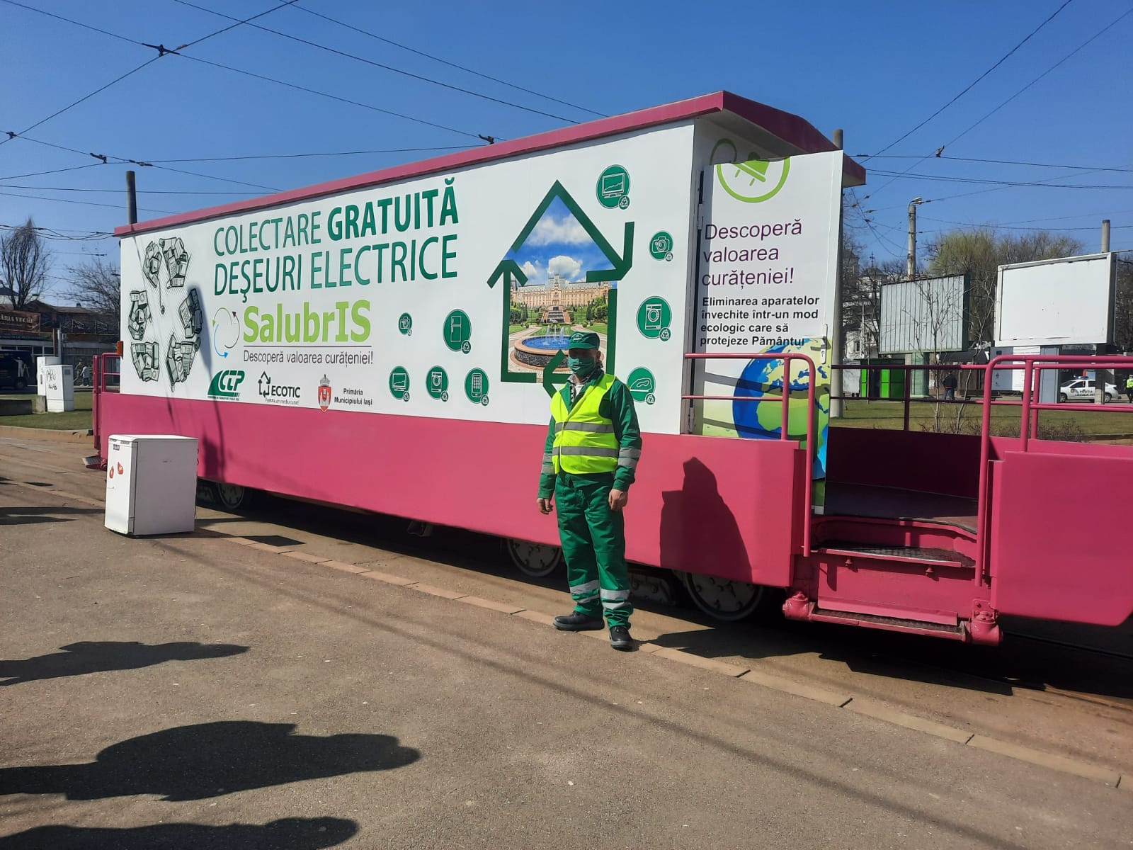 Un tramvai va colecta obiectele care se baga in priza