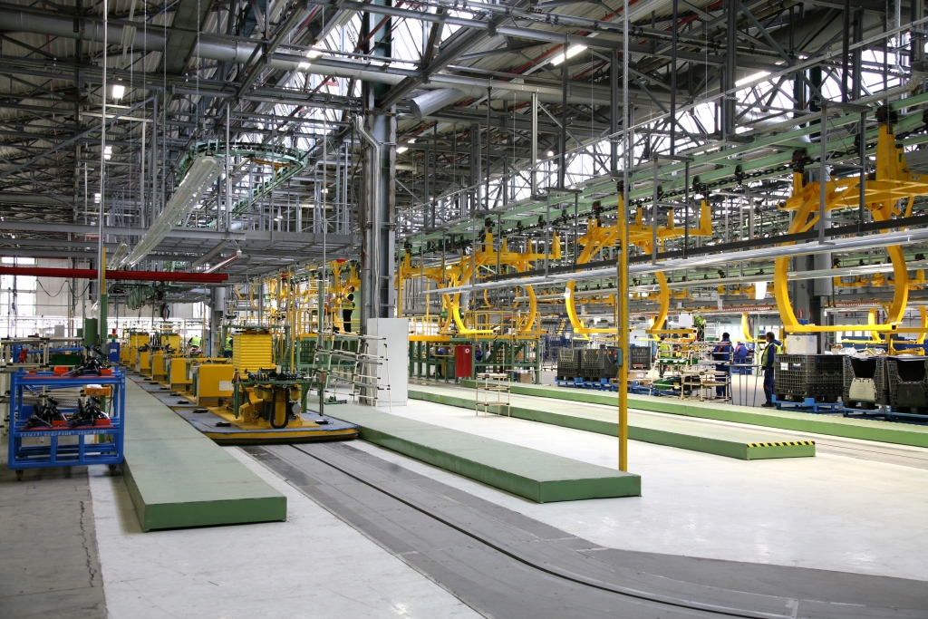 Uzina Ford Craiova isi opreste productia temporar