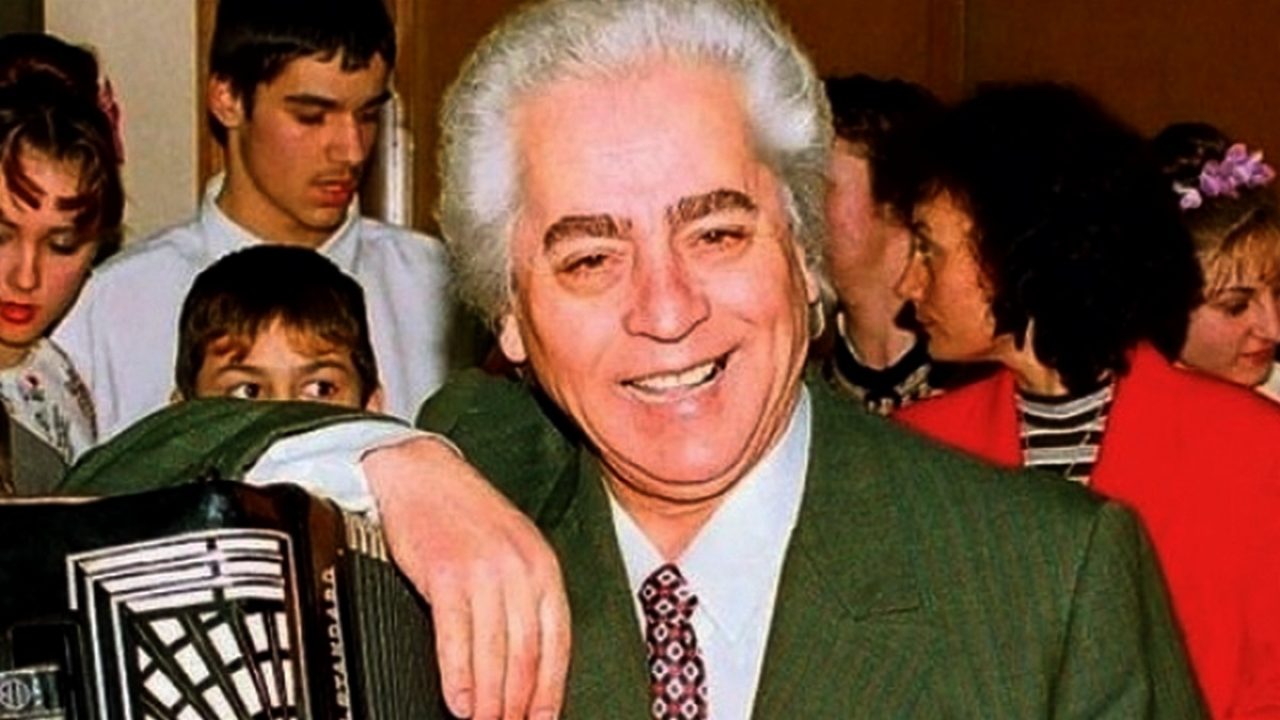 Ce a primit Ion Laceanu de la sotia lui John Kennedy, dupa ce a cantat pentru presedintele american. ”Jacqueline ni l-a trimis pe scena”