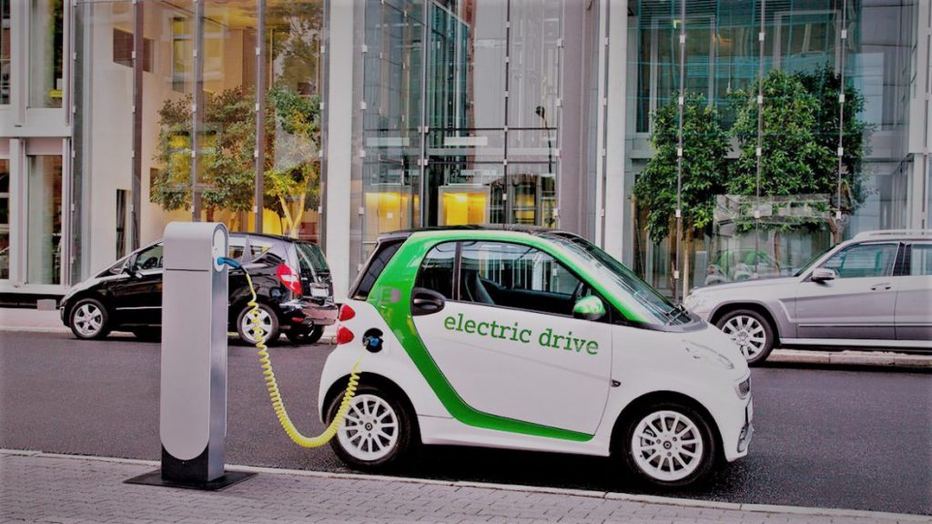 Mii de masini electrice pot fi cumparate prin Rabla Plus