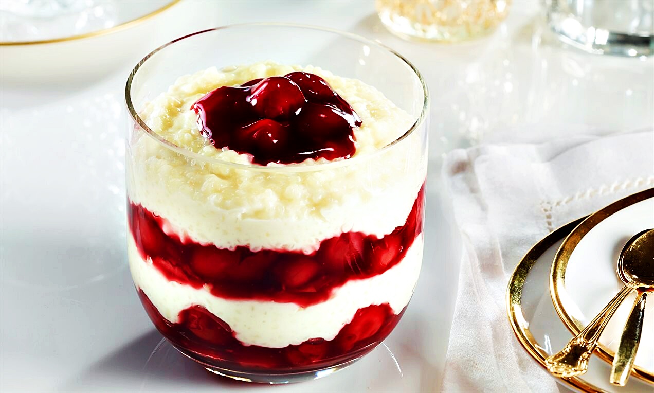 Orez cu lapte. Cât trebuie să fierbi orezul ca desertul să iasă perfect
