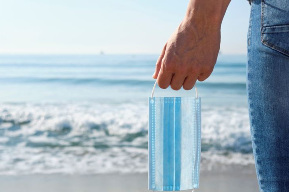 Restrictii pe litoral de 1 Mai. Pana la ce ora vor avea voie turistii sa iasa pe strada, de fapt