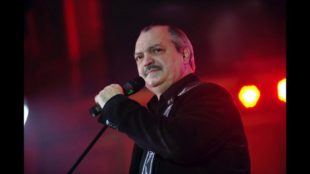 Victor Socaciu, bolnav Covid-19, salvat de prima doză de vaccin? Ce spune Ducu Bertzi. Ultimele vești despre starea artistului