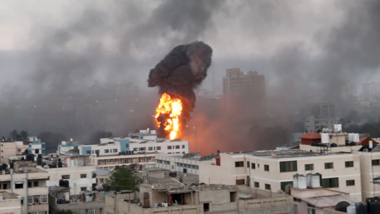 bombardamentele Gaza continuă