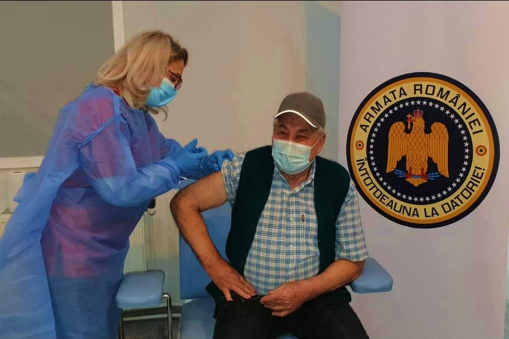 Centrele de vaccinare de la MApN, deschise non-stop. Românii nu au nevoie de programare