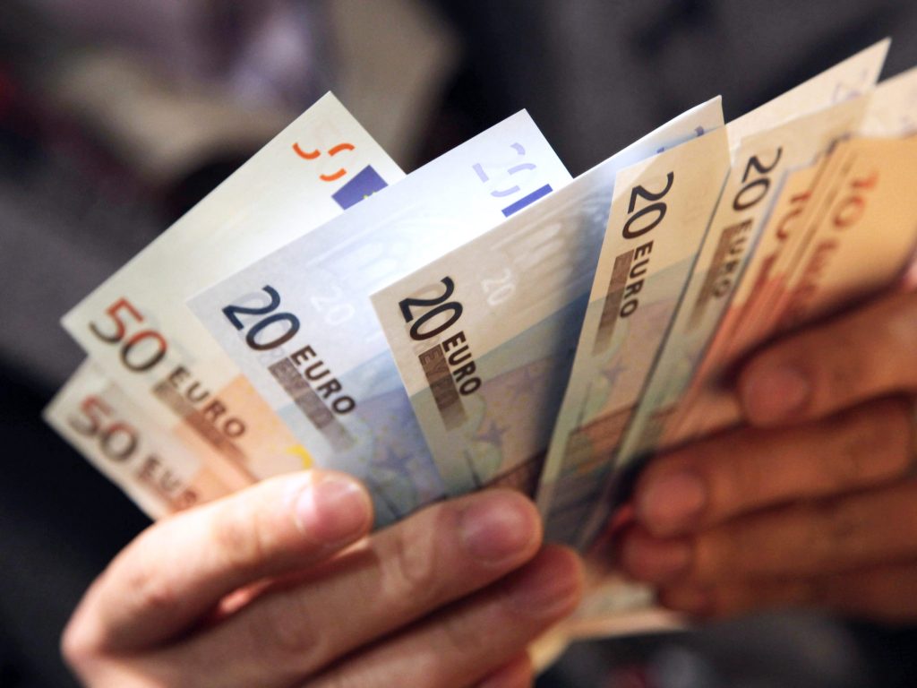 Curs BNR 7 mai 2021. Cât crește moneda euro în această zi de vineri?